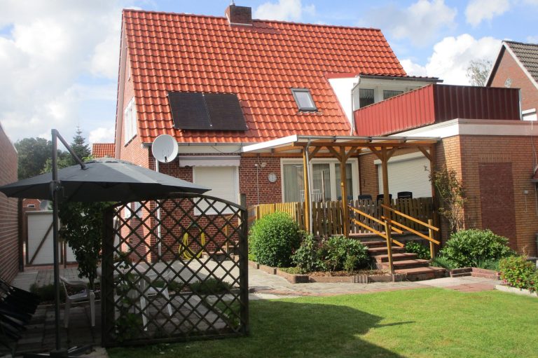 Fewo Ferienhaus Ferienwohnung  Terrasse Garten 26789 Leer Ostfriesland